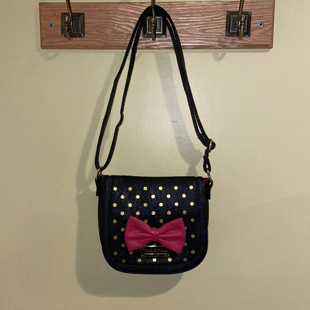 Disney Gold Polka Dot Minnie Mouse Crossbody Purse EUC 7.5”x8”x2.5”